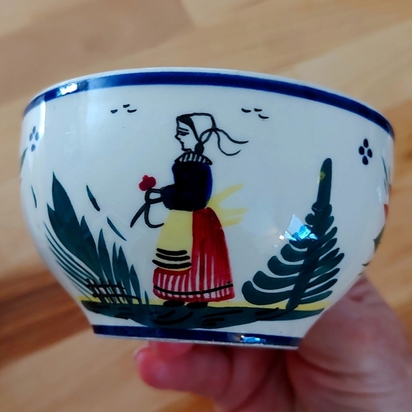 HB QUIMPER VINTAGE COFFEE CUPS SET of FOUR CIRCA 1968-83. - Picture 6 of 9